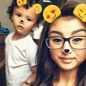 Meet your Posher, Christina